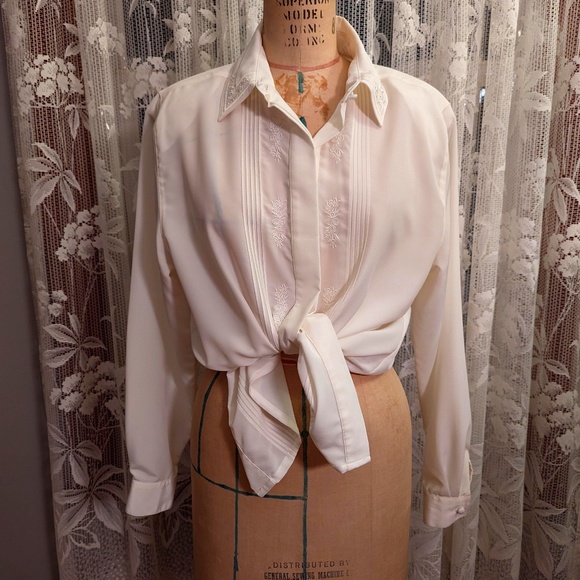 Cream detailed blouse - Picture 1 of 5